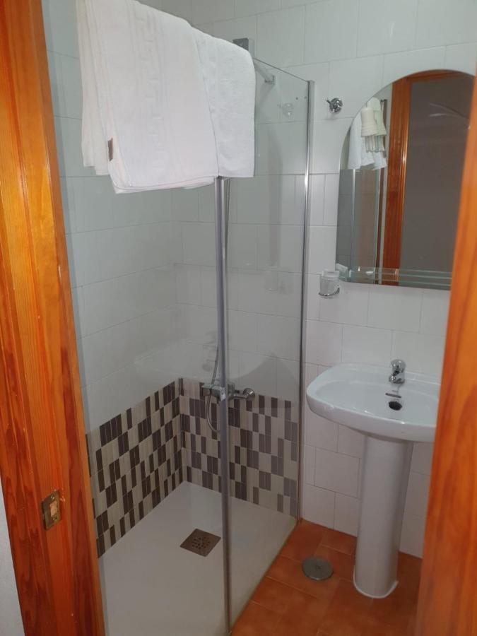 Hostal los Ángeles La Puebla de Cazalla Esterno foto