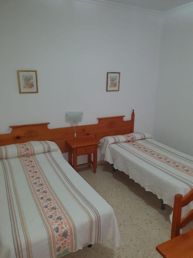 Hostal los Ángeles La Puebla de Cazalla Esterno foto