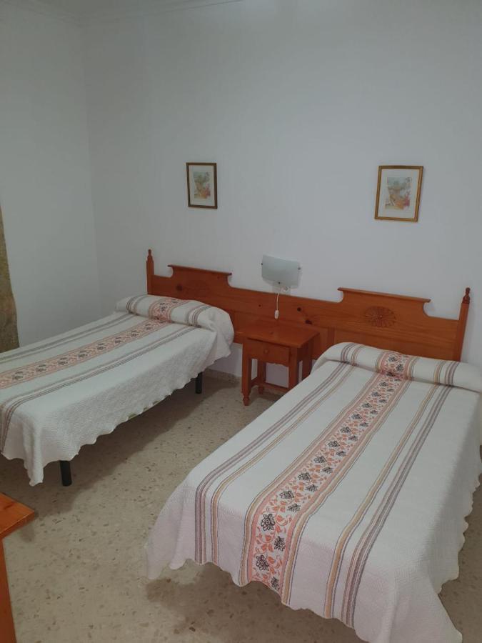 Hostal los Ángeles La Puebla de Cazalla Esterno foto